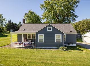 3094 Woodland Pl, Akron, OH 44312