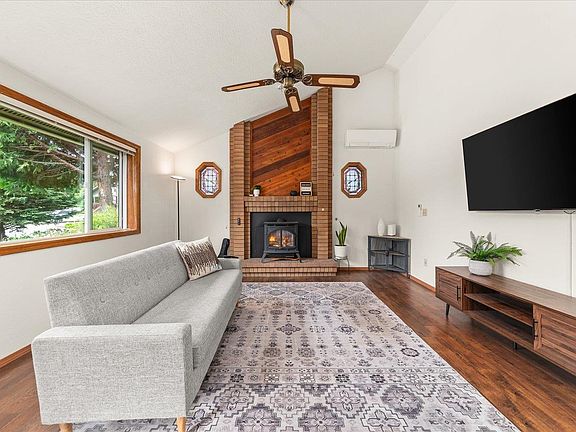 5th image of 2115 E 56th Ct