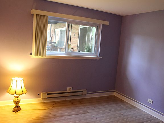 5th image of 1910 W Hatherleigh Ct APT 1E