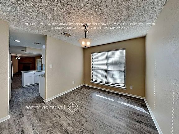 4th image of 1601 Rockdale Dr #160