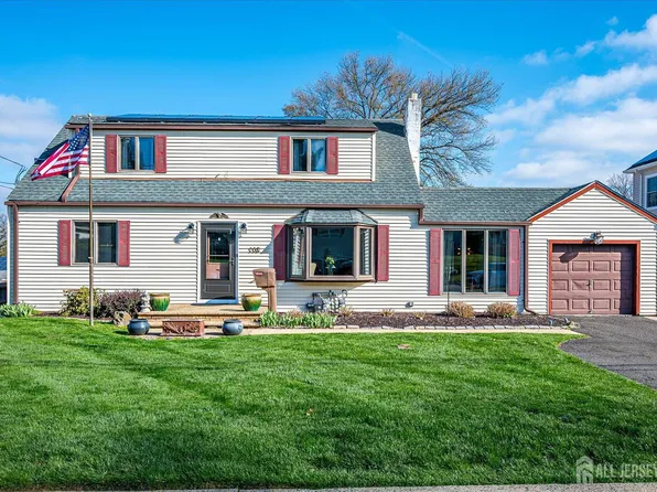 110 Normandy Rd, Colonia, NJ 07067