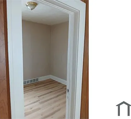 3442 W 58th St #UPPER — Photo 14