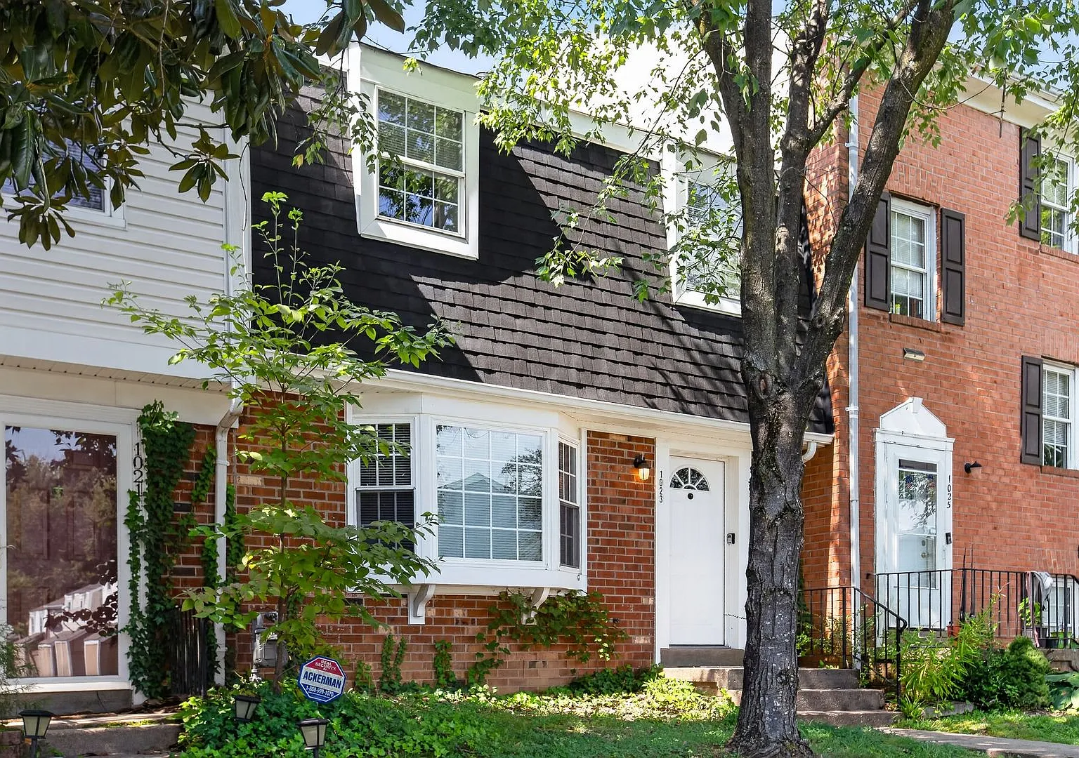 New Renovated 3 Bedroom Townhouse Fredericksburg, Stafford County — Photo 1