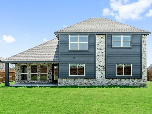 5th image of 633 Sagebrush Ln