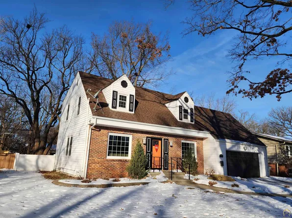 1743 Trowman Way, Emporia, KS 66801