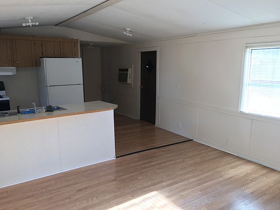 5th image of 4315 Merito St Lot 40