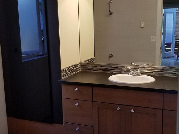 5th image of 547 NE Alder St #547