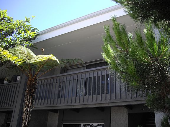 view of unit's balcony