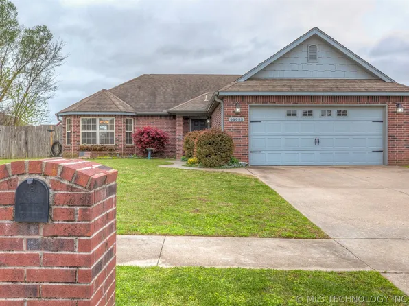 29922 E 137th Pl S, Coweta, OK 74429