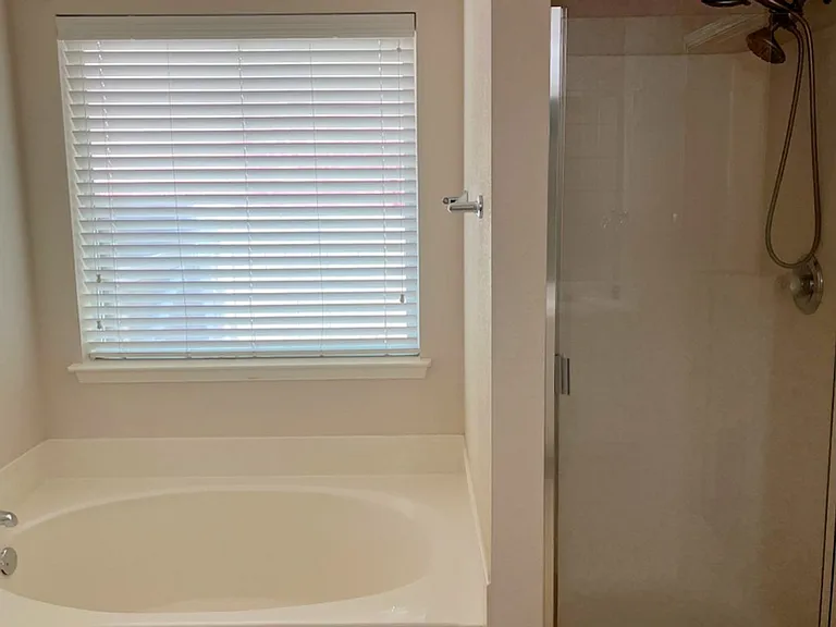 8055 Raleigh Dr — Photo 15