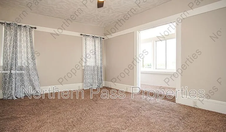 7600 Franklin Dr — Photo 29