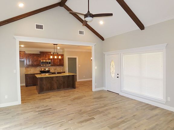 5th image of 209 Meadow Ln
