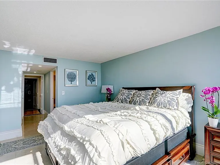 10410 S Ocean Dr #209 — Photo 19