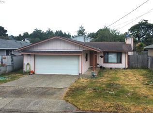 1065 7th St, Florence, OR 97439