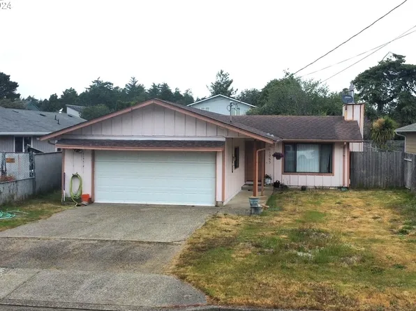 1065 7th St, Florence, OR 97439