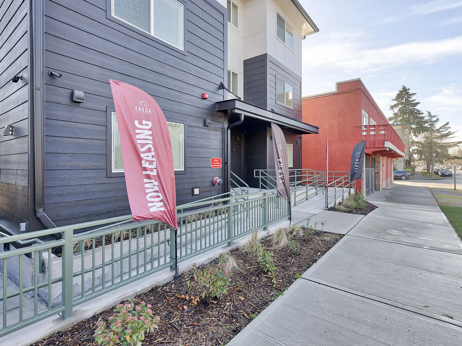2 bed, 643 sqft, $1,595 — Photo 3