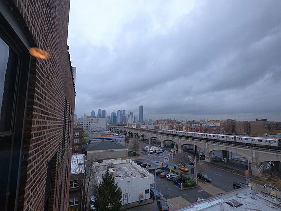 5th image of 45-34 44th St #6