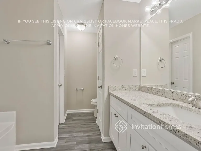 6530 Lake Mill Ct — Photo 11