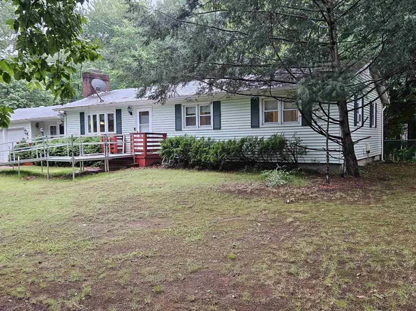 89 Sweet Hill Road, Plaistow, NH 03865