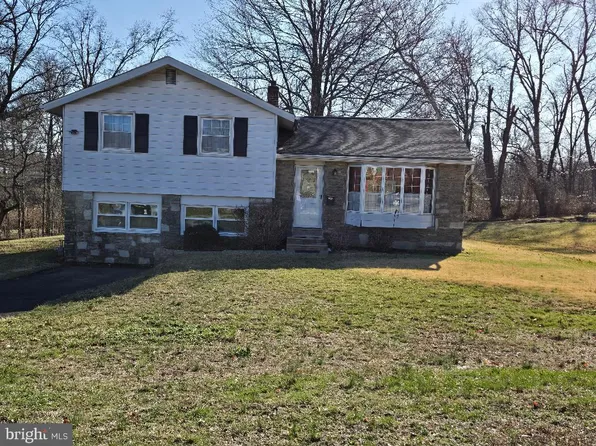 3420 W Mill Rd, Hatboro, PA 19040