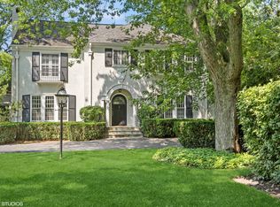 992 Eastwood Rd, Glencoe, IL 60022