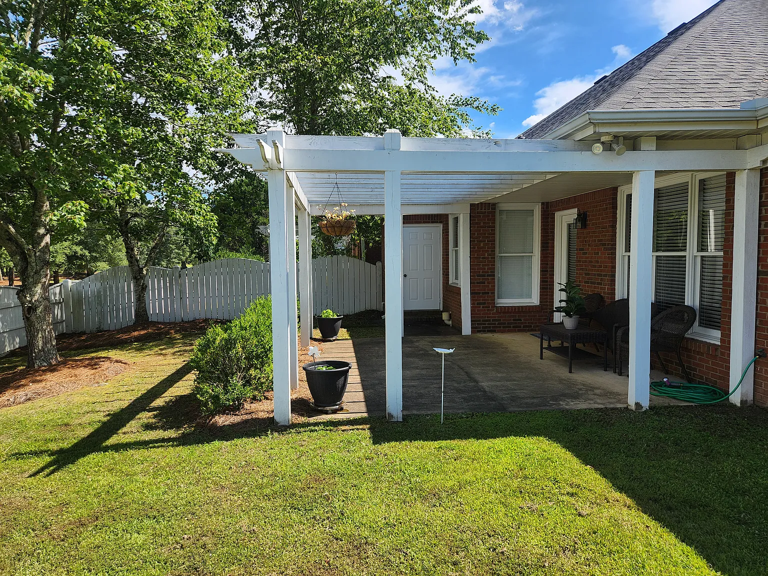 2 bed, 1250 sqft, $1,850 — Photo 1