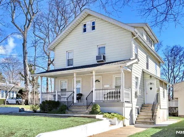 9 Brickell Ave, Westwood, NJ 07675