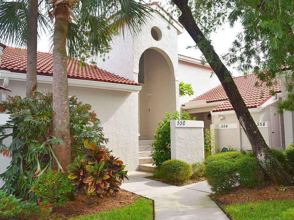 1st image of 550 Andorra Cir NE