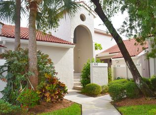 550 Andorra Cir NE, Saint Petersburg, FL 33703