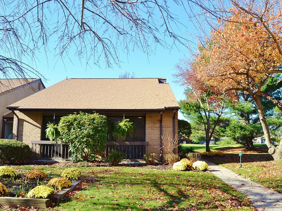 1st image of 23 Claremont Ct