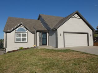 11928 N Tracy Ave, Kansas City, MO 64155