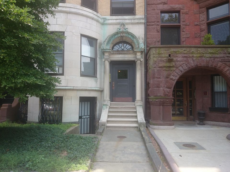 2nd image of 174 Commonwealth Ave APT 9