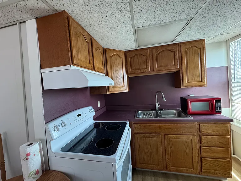 219 Iron St #A — Photo 2