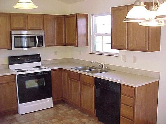 5th image of 623 Astoria Ct