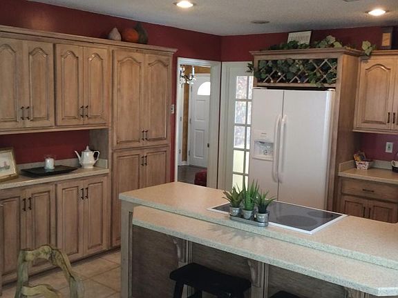 5th image of 89 King Charles Cir