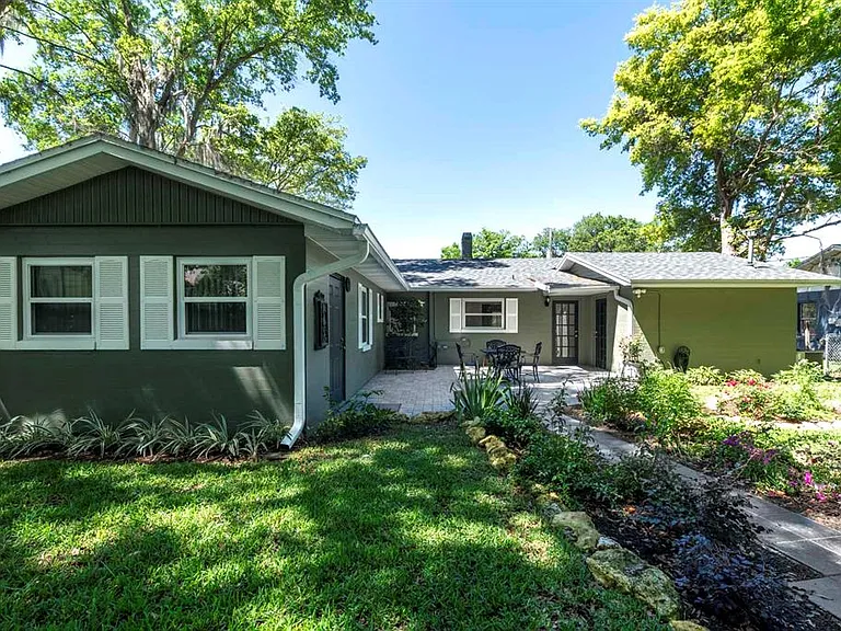 1210 N Donnelly St — Photo 13