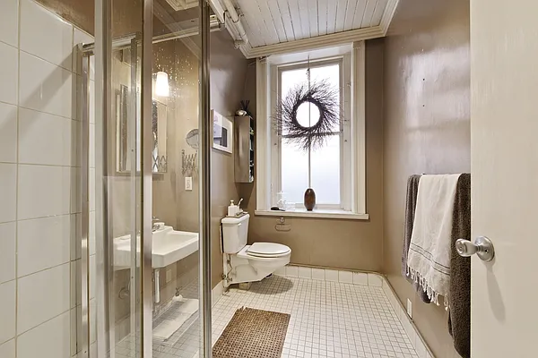 Rented by Nest Seekers International | media 19