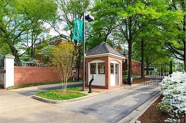 1st image of 1443 Floyd Ave #1443