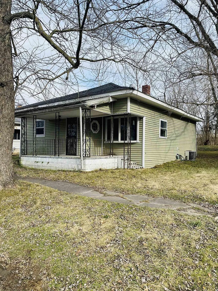 312 L St photo 1