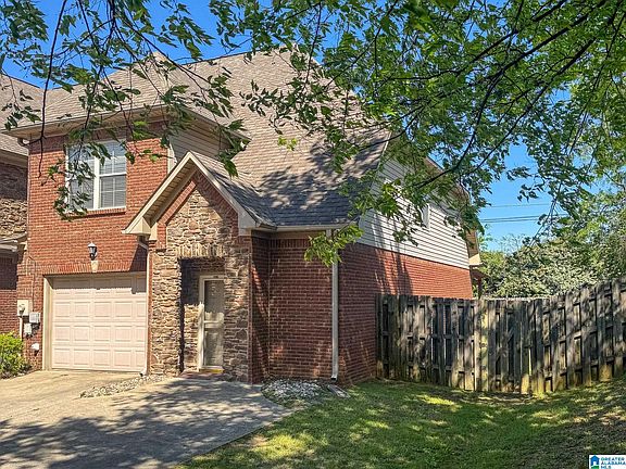2nd image of 5101 Summit Ct #5101