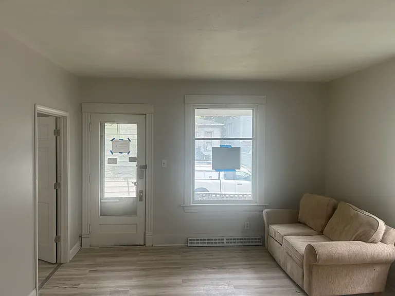 1630 Kearney Ave — Photo 18