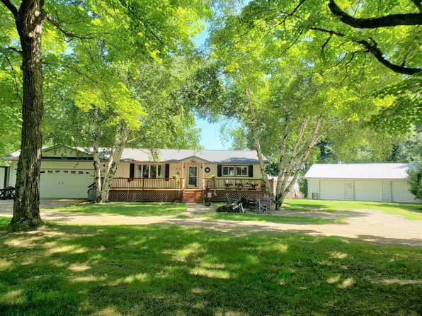 802 Park St W, Onamia, MN 56359