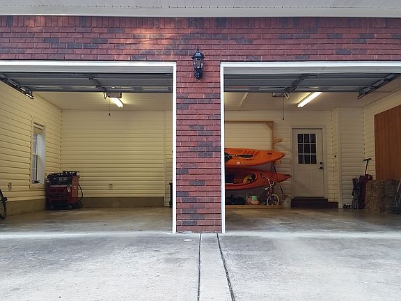 Upstairs Garage