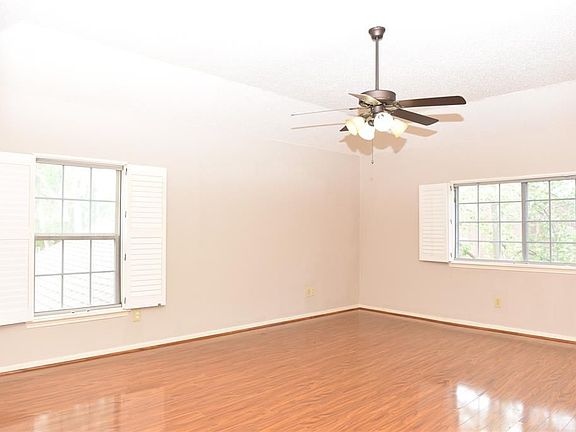 5th image of 9211 Rocky Valley Dr
