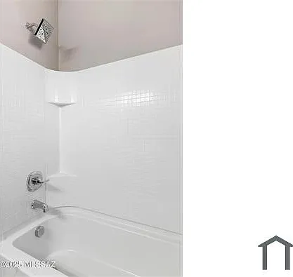 4 bed, 1800 sqft, $2,400 — Photo 2