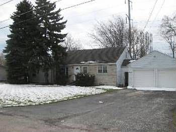 1st image of 2707 W Greenwood Ave