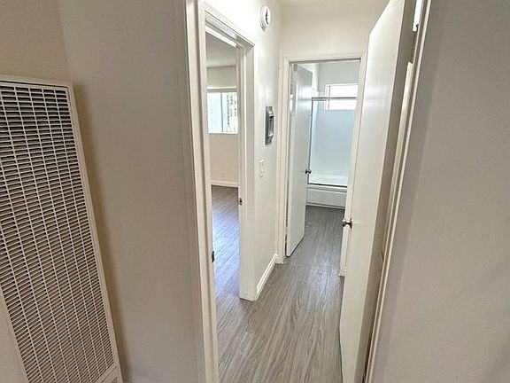5th image of 1315 N Fuller Ave #8