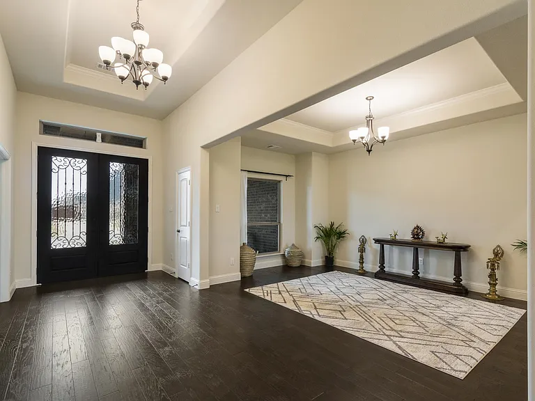 612 Ambergate Dr — Photo 9
