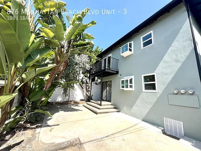 876 Manhattan Beach Blvd #3 — Photo 1