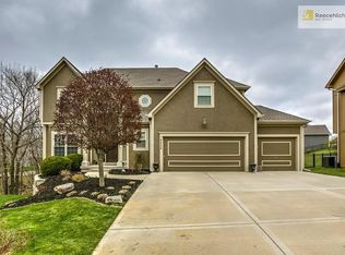 14450 NW 60th Pl, Parkville, MO 64152